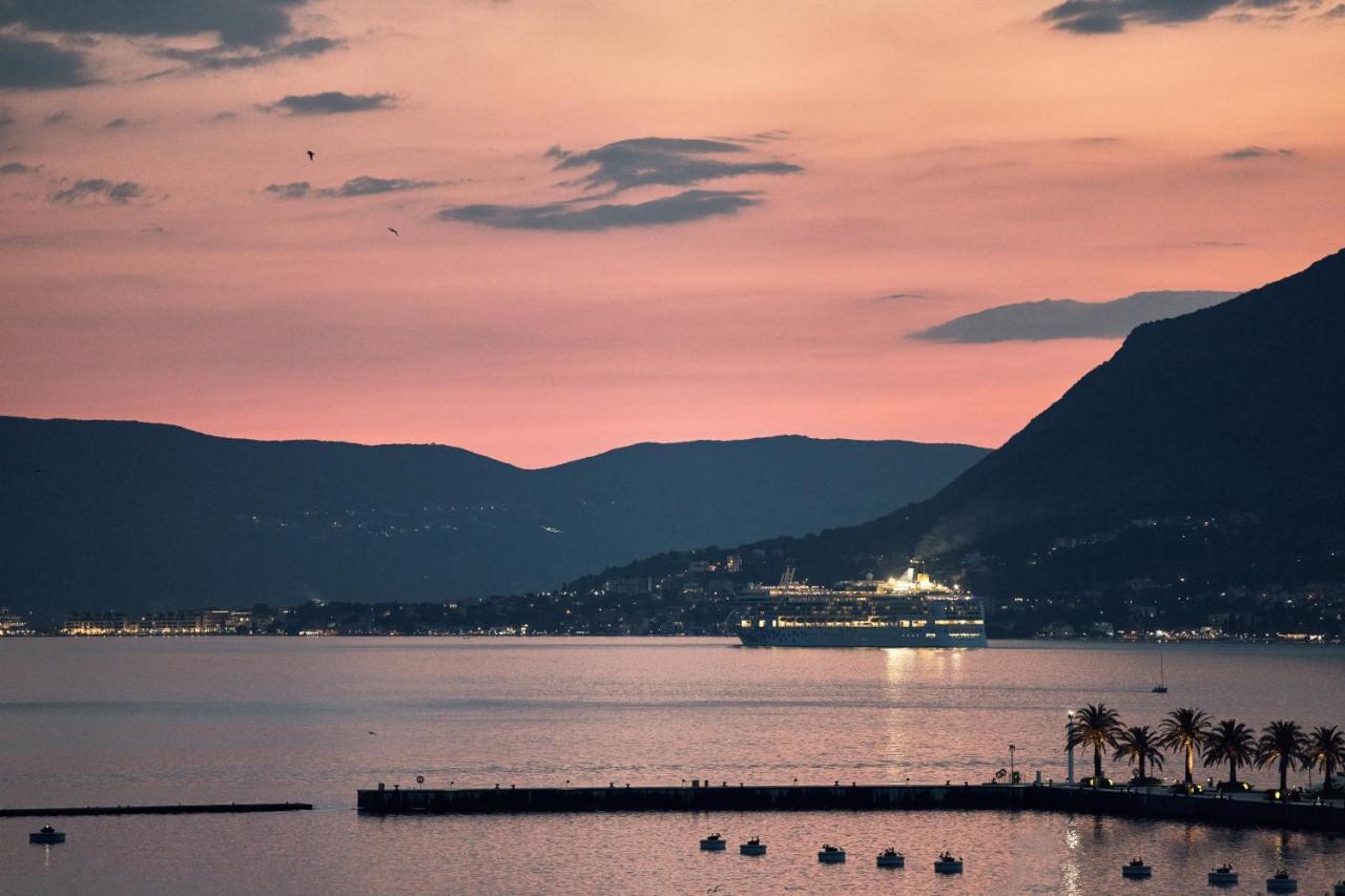 La Fleur Boutique Hotel Tivat Exterior foto